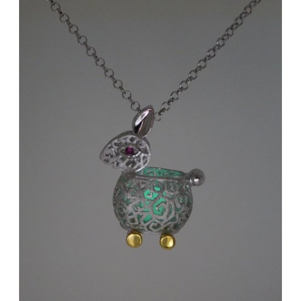 HK077~925 Silver Rabbit Shaped Lantern Pendant with 18" Silver Necklace