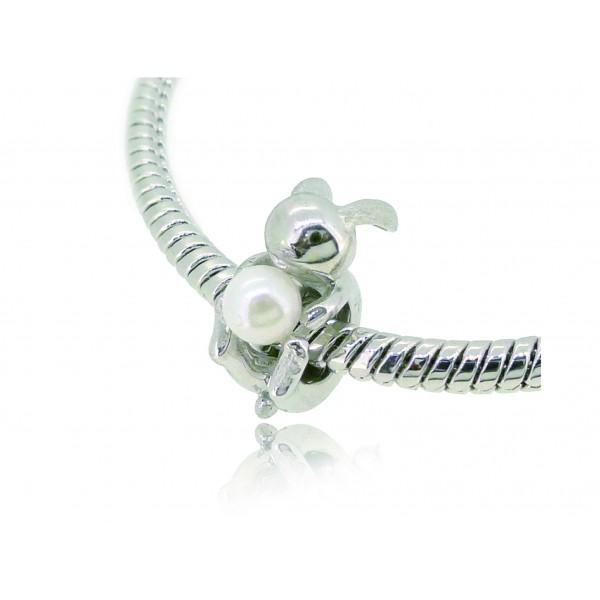 HK150~ Rabbit Shaped Silver Charm/Pendant with Akoya Pearl