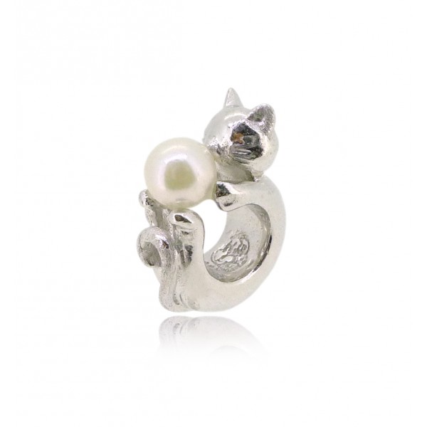 HK152~ Cat Shaped Silver Charm/Pendant with Akoya Pearl