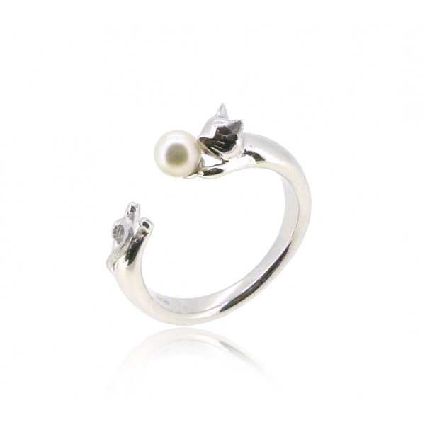 HK187~ Cat Shaped Silver Ring With Akoya Pearl